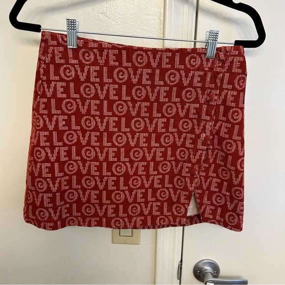 Urban Outfitters Gianna Love Red Curduroy Mini Skirt Size Medium - Picture 2 of 8